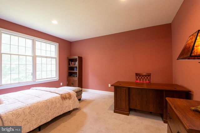 255 RISING MEADOW WAY, East Stroudsburg, PA 18302