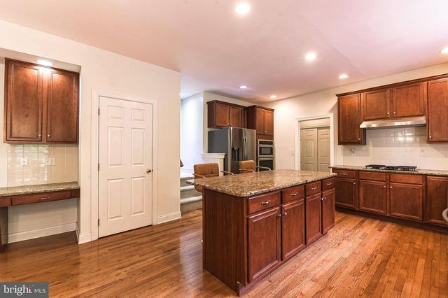 255 RISING MEADOW WAY, East Stroudsburg, PA 18302