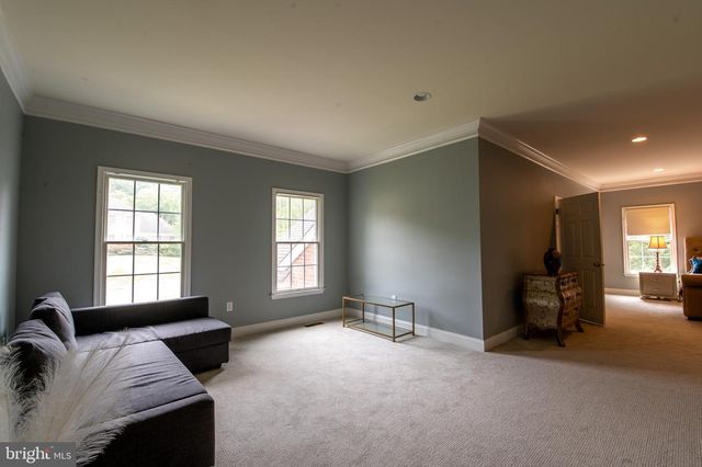 255 RISING MEADOW WAY, East Stroudsburg, PA 18302