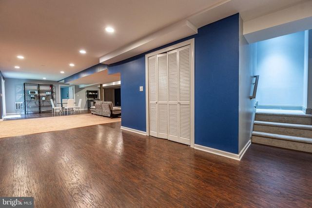 255 RISING MEADOW WAY, East Stroudsburg, PA 18302