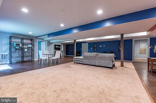 255 RISING MEADOW WAY, East Stroudsburg, PA 18302