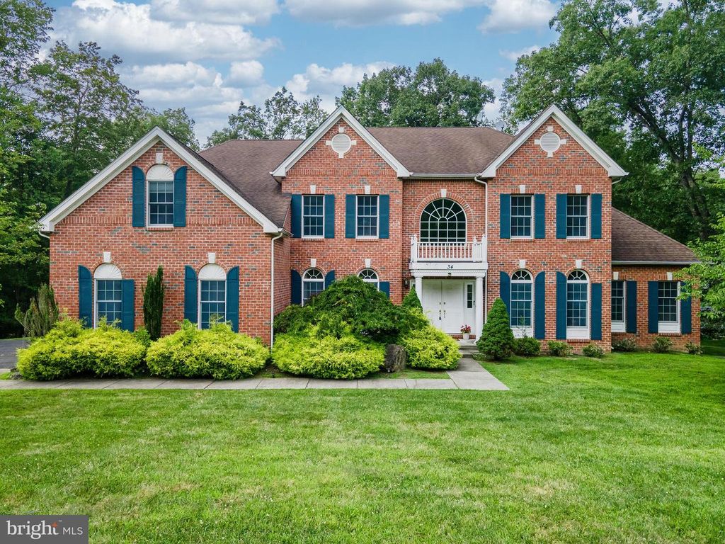 255 RISING MEADOW WAY, East Stroudsburg, PA 18302