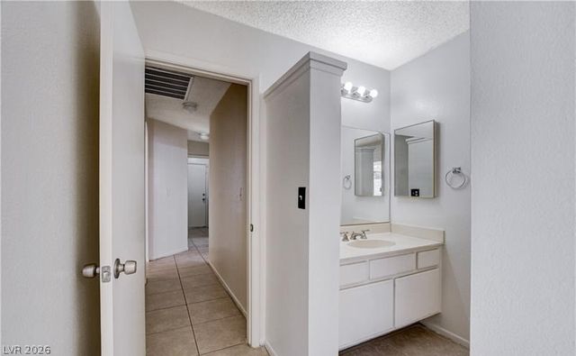 6329 Copperfield Avenue, Las Vegas, NV 89108