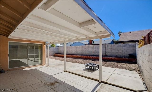 6329 Copperfield Avenue, Las Vegas, NV 89108