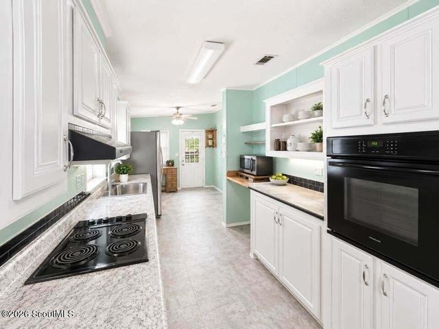 5802 River Trail, Blackshear, GA 31516