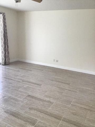 2137 W Tigris Drive W, West Palm Beach, FL 33411