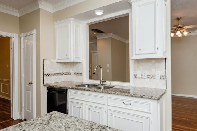 215 Sunset Ridge, League City, TX 77573