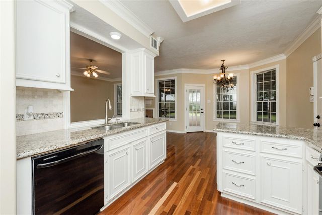 215 Sunset Ridge, League City, TX 77573