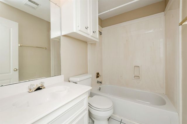 215 Sunset Ridge, League City, TX 77573