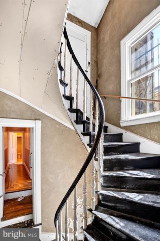 1221 N 2ND ST, Philadelphia, PA 19122
