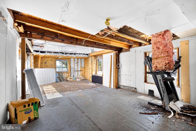 1221 N 2ND ST, Philadelphia, PA 19122