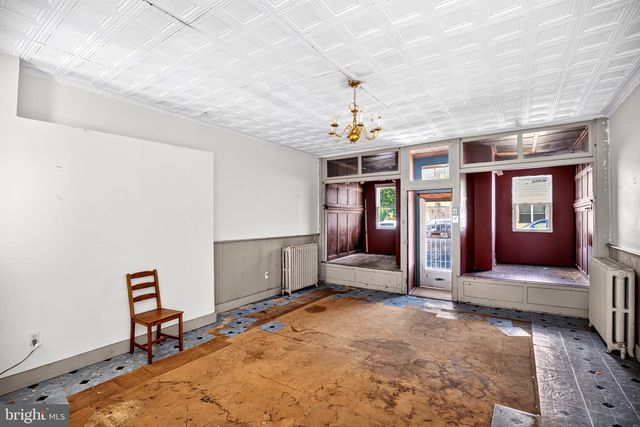 1221 N 2ND ST, Philadelphia, PA 19122
