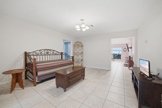 4843 Greentree Lane B, Boynton Beach, FL 33436
