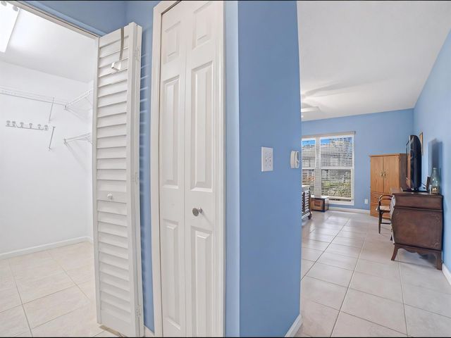 4843 Greentree Lane B, Boynton Beach, FL 33436