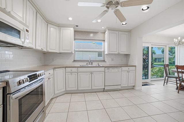 4843 Greentree Lane B, Boynton Beach, FL 33436