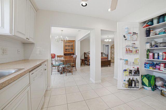 4843 Greentree Lane B, Boynton Beach, FL 33436