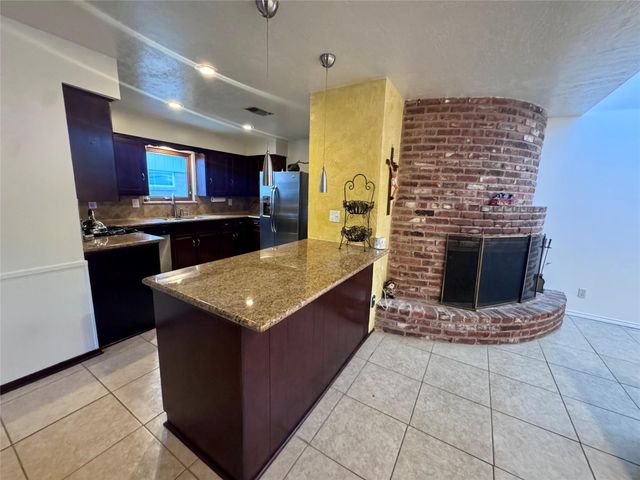 5623 Dumfries Drive, Houston, TX 77096