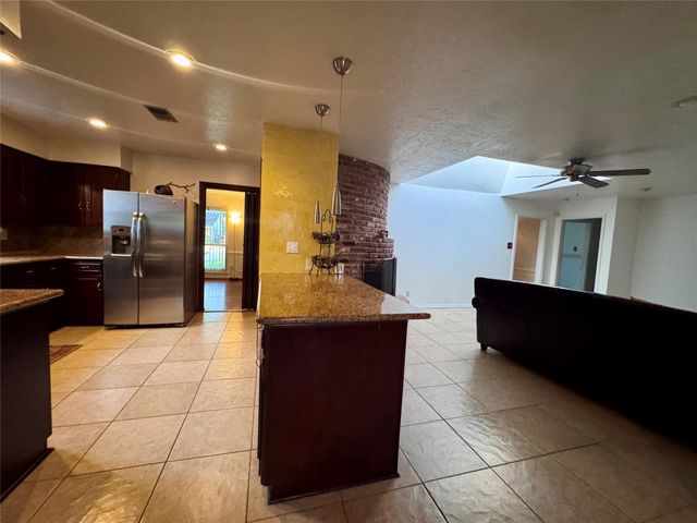 5623 Dumfries Drive, Houston, TX 77096