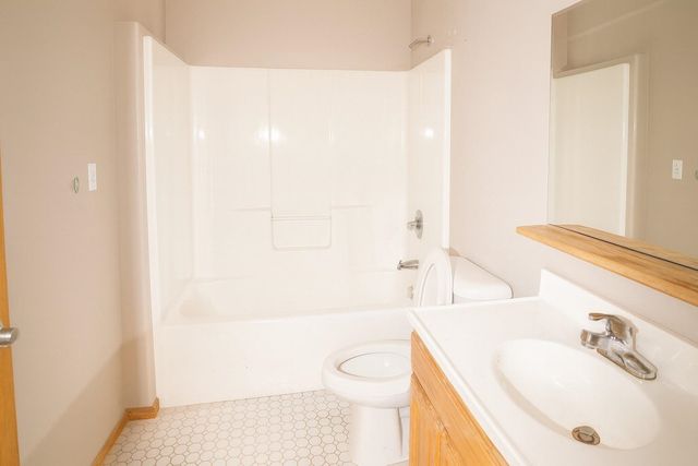 2908 W 11th, Wichita, KS 67203