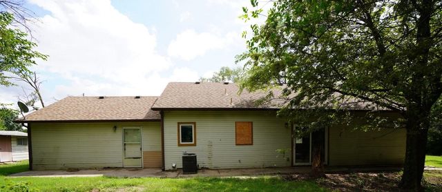 2908 W 11th, Wichita, KS 67203