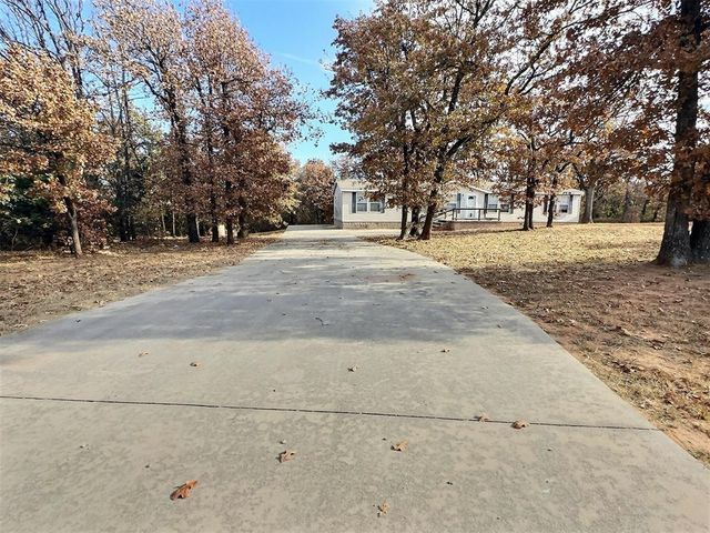 13044 Fox Pass Road, Edmond, OK 73034