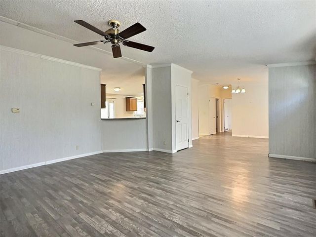 13044 Fox Pass Road, Edmond, OK 73034