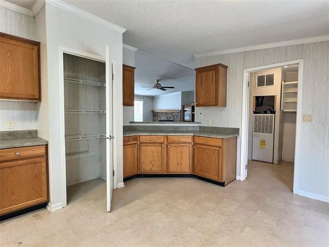 13044 Fox Pass Road, Edmond, OK 73034