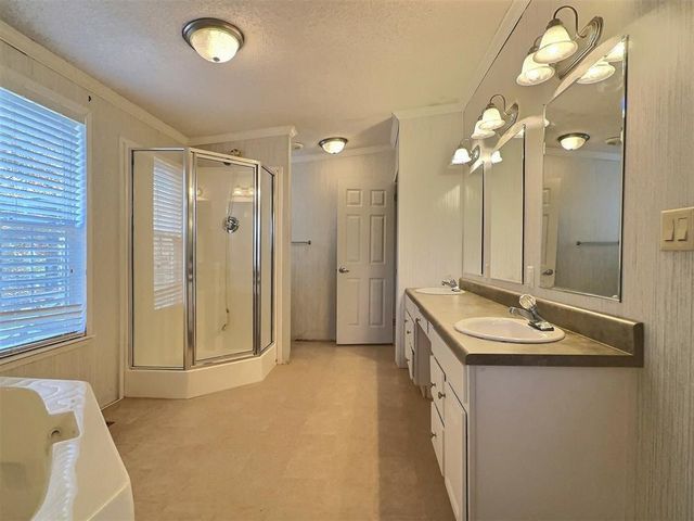 13044 Fox Pass Road, Edmond, OK 73034