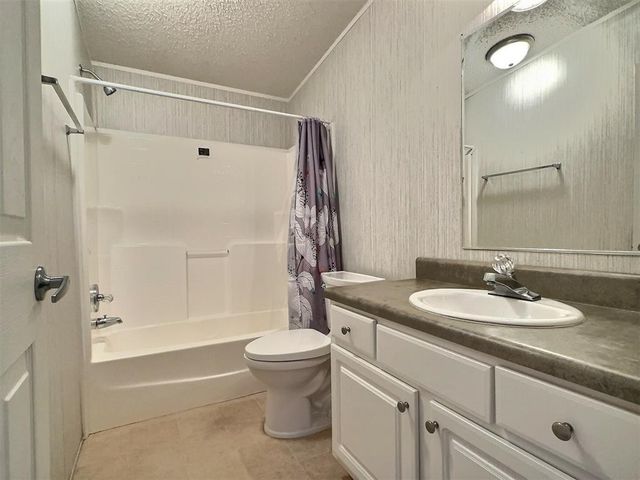 13044 Fox Pass Road, Edmond, OK 73034