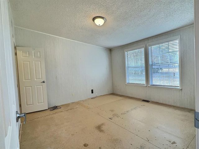 13044 Fox Pass Road, Edmond, OK 73034