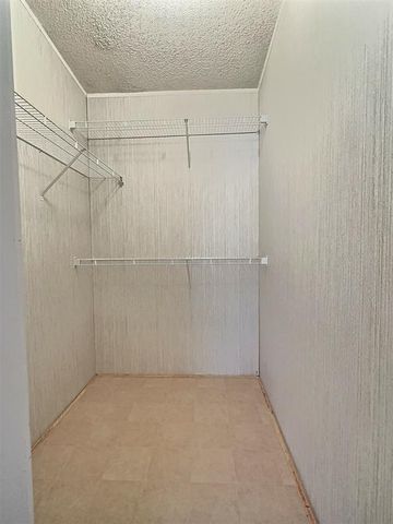 13044 Fox Pass Road, Edmond, OK 73034