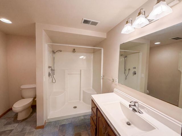 5243 Latta Street, North Saint Paul, MN 55110