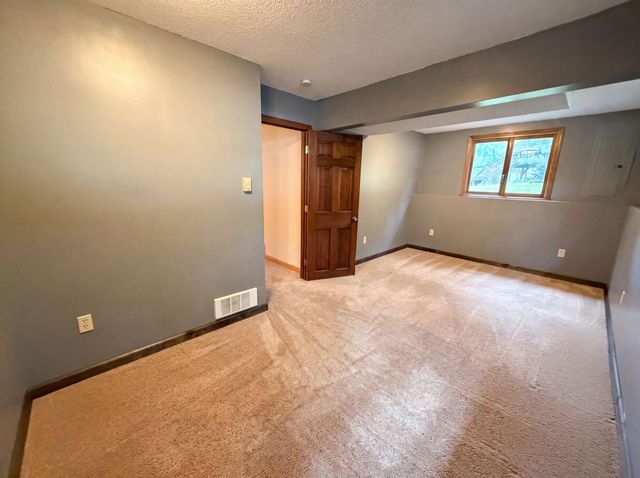 5243 Latta Street, North Saint Paul, MN 55110