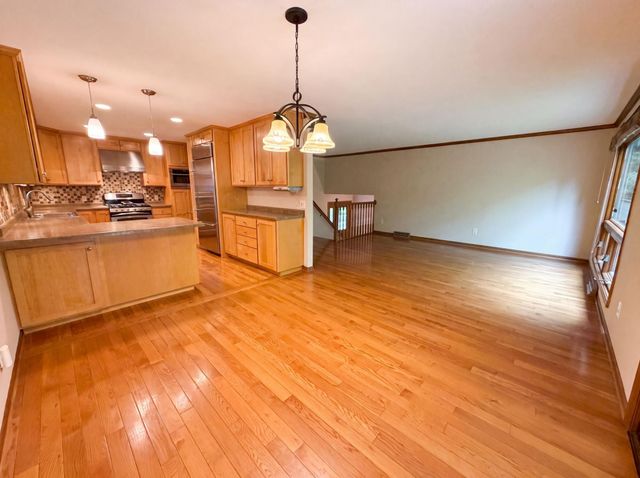 5243 Latta Street, North Saint Paul, MN 55110