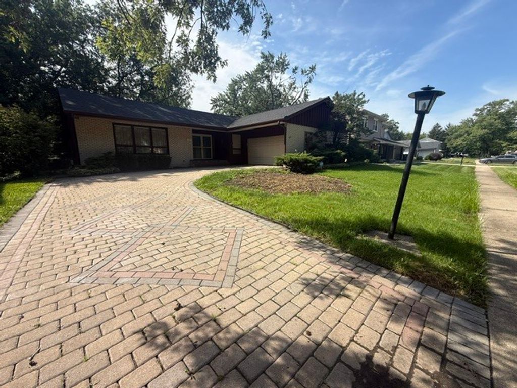 4633 176th Street, Country Club Hills, IL 60478