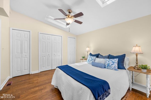190 Lakeview Avenue, Grosse Pointe Farms, MI 48236