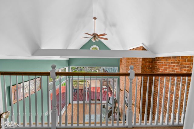 190 Lakeview Avenue, Grosse Pointe Farms, MI 48236