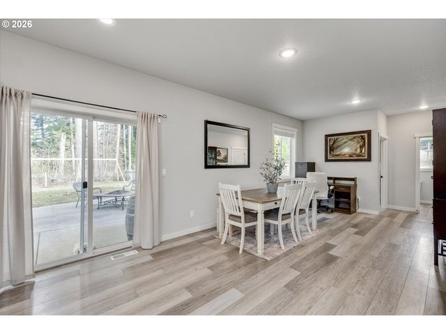 27754 S CEDAR BRIDGE Ln, Colton, OR 97017