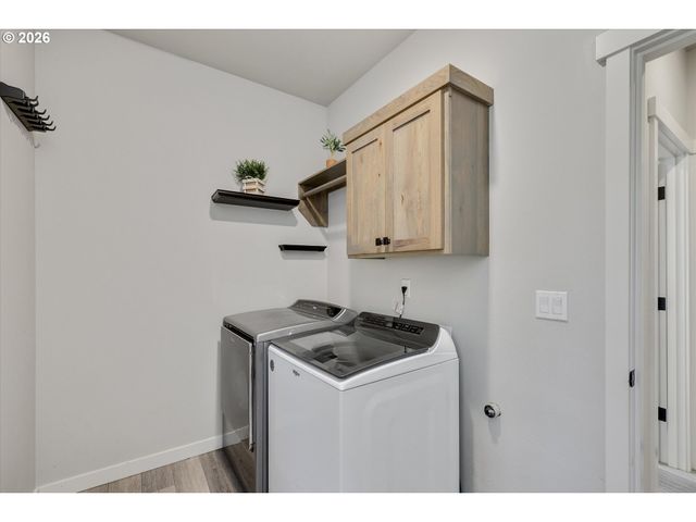 27754 S CEDAR BRIDGE Ln, Colton, OR 97017