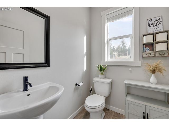 27754 S CEDAR BRIDGE Ln, Colton, OR 97017