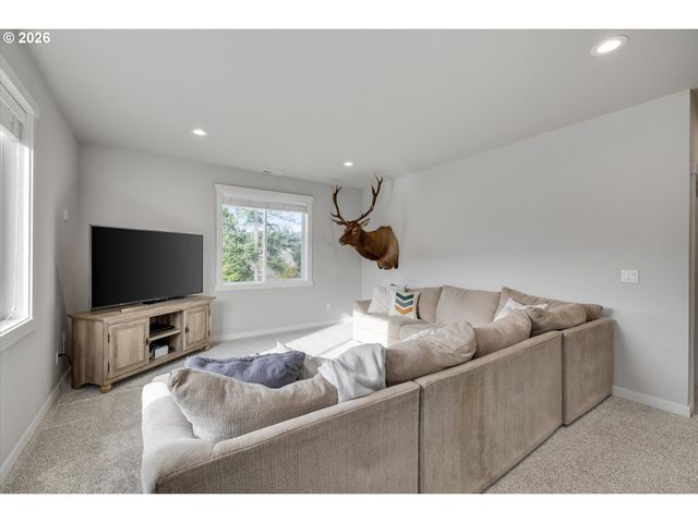 27754 S CEDAR BRIDGE Ln, Colton, OR 97017