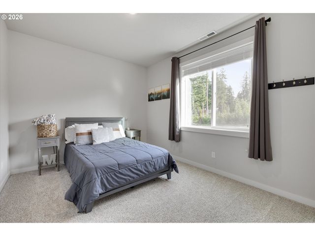 27754 S CEDAR BRIDGE Ln, Colton, OR 97017