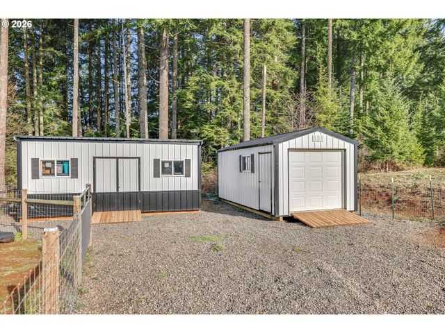 27754 S CEDAR BRIDGE Ln, Colton, OR 97017