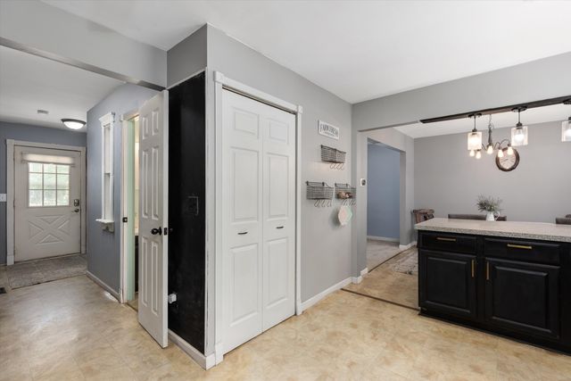 34180 Parkdale Street, Livonia City, MI 48150