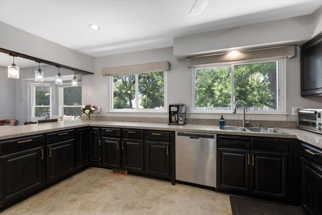 34180 Parkdale Street, Livonia City, MI 48150