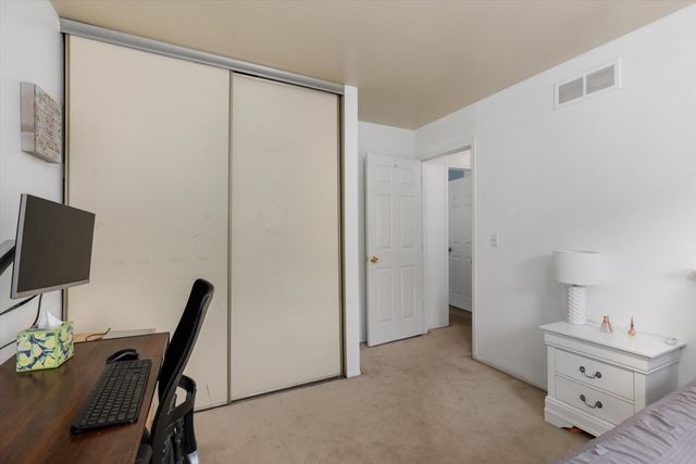 34180 Parkdale Street, Livonia City, MI 48150