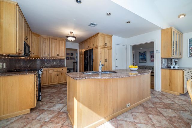 15 Cail Drive, East Rockaway, NY 11518