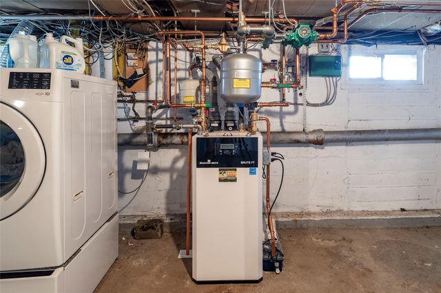 15 Cail Drive, East Rockaway, NY 11518