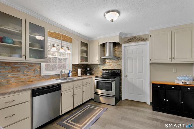 49 Mark Drive 49, Southington, CT 06479