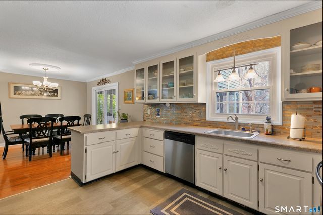 49 Mark Drive 49, Southington, CT 06479